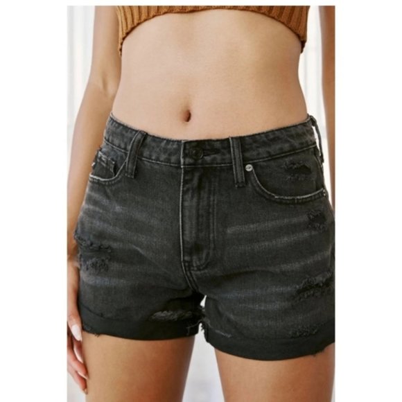 Black jean shorts - Picture 2 of 6